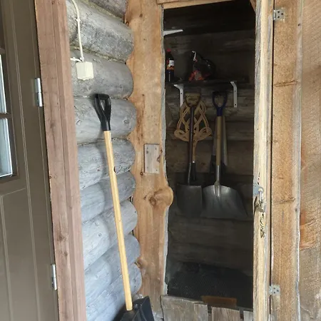 Hulhavanpuisto B2, Iso-syoete, * Pudasjarvi